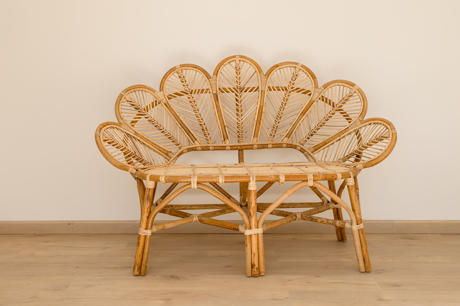 <div id="tc-link"><a href="https://pimpyourdream.fr/produit/banquette-axelle-2/">Banquette</a></div>